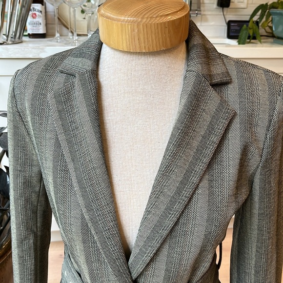 EUC Danielle Bernstein longer belted single button plaid lined jacket - Picture 4 of 16